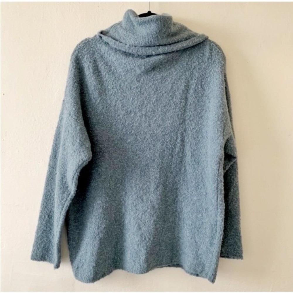 Catherine malandrino Super Soft Blue Knit Sweater Size Large NWT - Picture 6 of 7